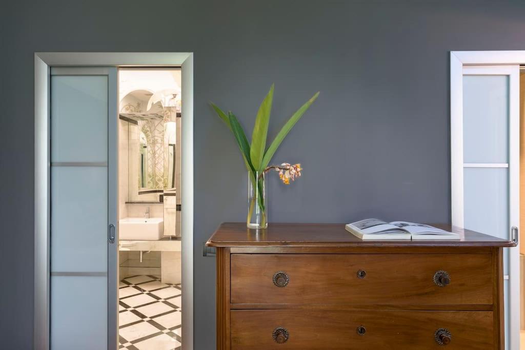 Torrearsa Luxury Garden Suite - Palermo Bagian luar foto